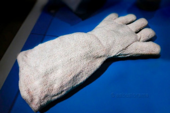 石棉制的白色长工作手套