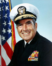 美国海军上将Elmo Zumwalt的照片，他死于间皮瘤