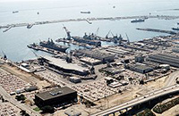 长滩海军造船厂