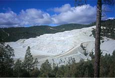 加州石棉矿