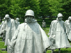来自朝鲜战争纪念馆的雕像